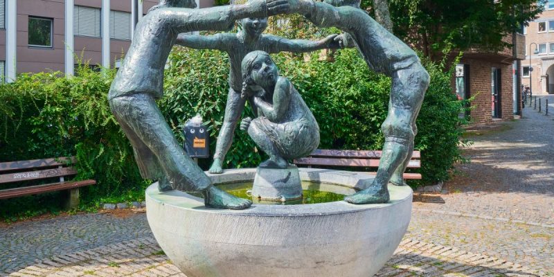 Türelüre-Lißje-Brunnen
