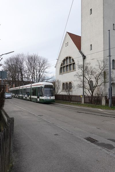 Christuskirche (Haunstetter Straße)