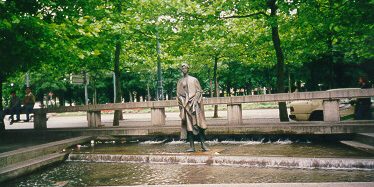 Manzú fountain