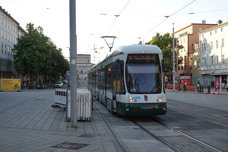 Straßenbahn 4: Hauptbahnhof => Oberhausen Nord P+R
