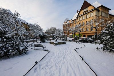 Adam-Kuckhoff-Platz