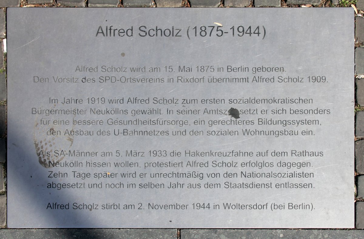Alfred-Scholz-Platz