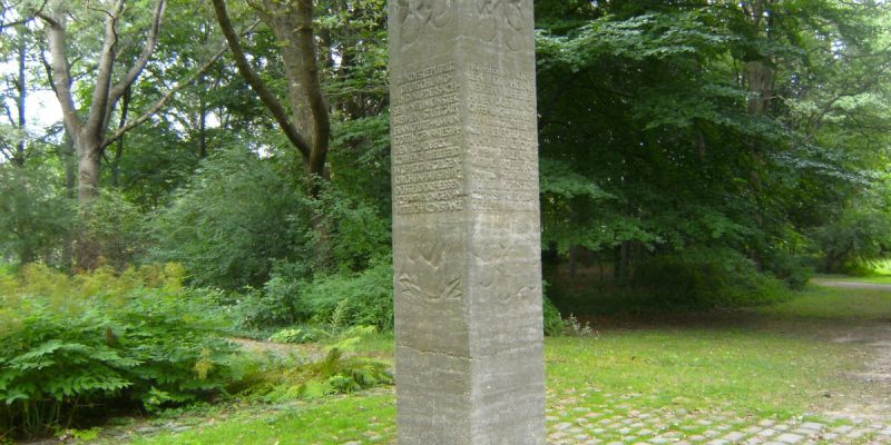 Baumdank-Denkmal