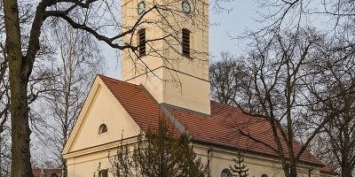 Dorfkirche (Almutstraße)