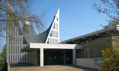 Dreieinigkeitskirche (Lipschitzallee)