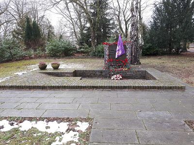 Erinnerungsmal an das Revolutionsdenkmal von 1926