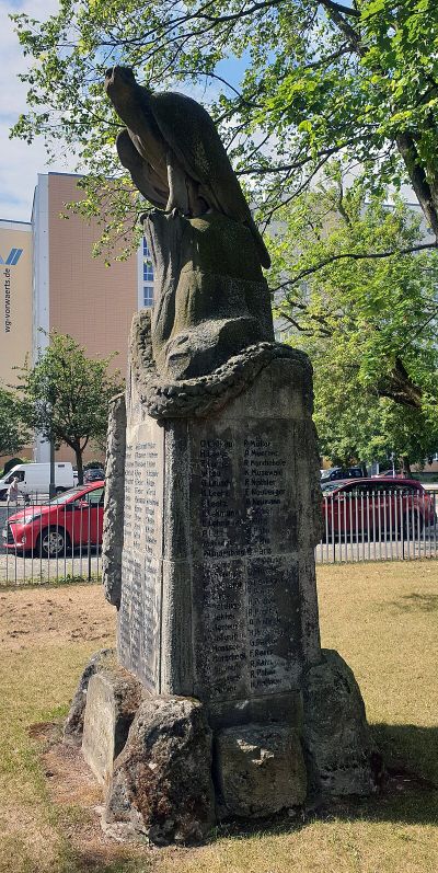 Gefallenendenkmal (Ost 2)