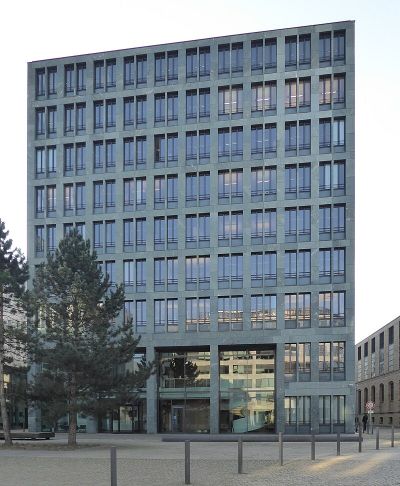 Herbert-Lewin-Platz