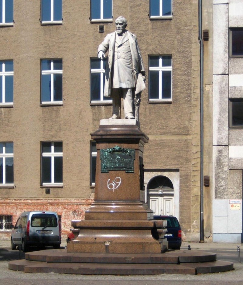Hermann Schulze-Delitzsch Denkmal