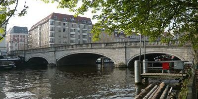 Inselbrücke
