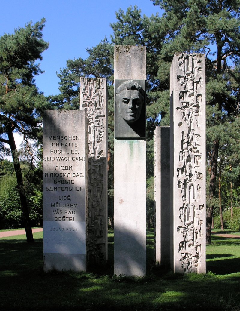 Julius-Fučík-Denkmal