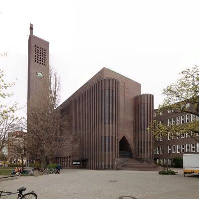 Kirche am Hohenzollernplatz