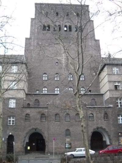 Kirche Heilige Familie