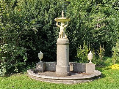 Knabenbrunnen