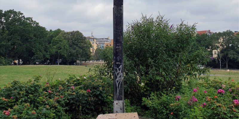 Kreuz zum Gedenken an den 17. Juni 1953
