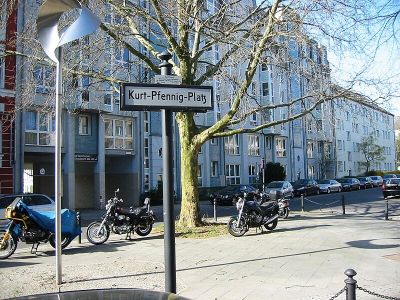 Kurt-Pfennig-Platz