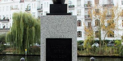 Ludwig Mies van der Rohe