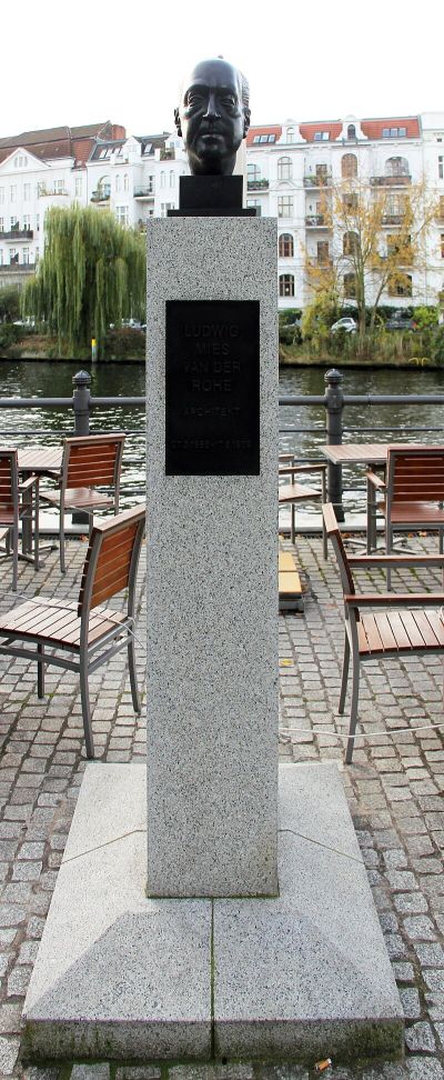 Ludwig Mies van der Rohe