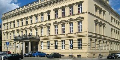 Palais am Festungsgraben