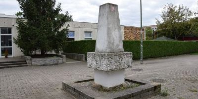 Postmeilensäule-Brunnen