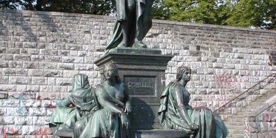 Schillerdenkmal