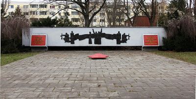 Sowjetisches Ehrenmal (Ost)