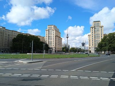 Strausberger Platz (Ost 2)