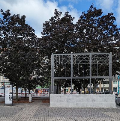 Stützpfeiler des früheren Friedrichstadtpalasts