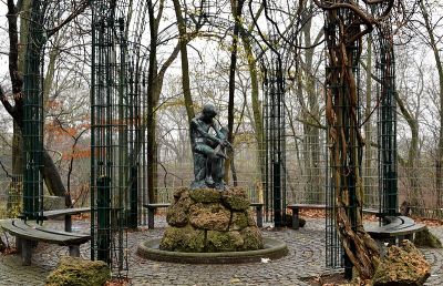 Tuffstein-Brunnen