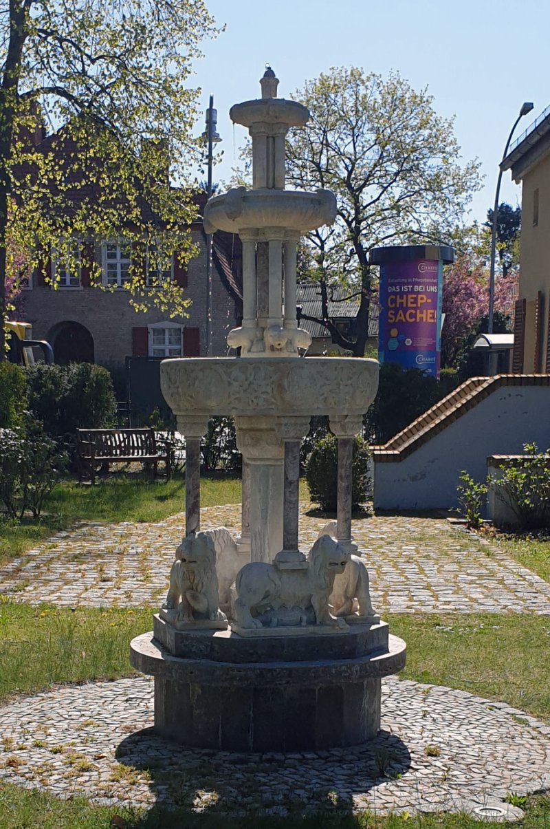 Venezianischer Brunnen