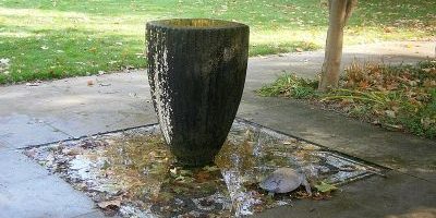 Vogelbrunnen