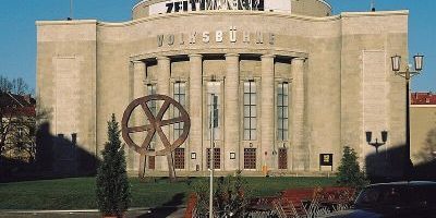 Volksbühne am Rosa-Luxemburg-Platz