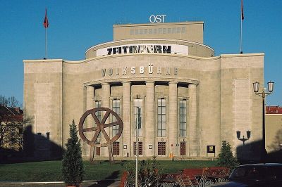 Volksbühne am Rosa-Luxemburg-Platz