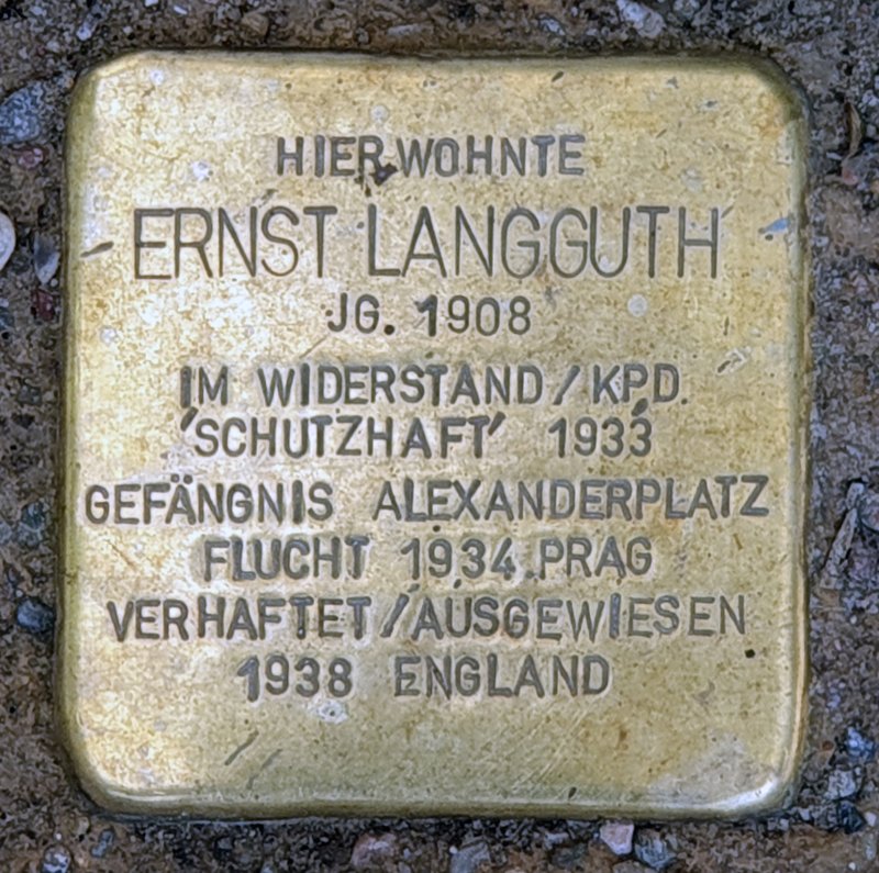 Zimmermeister Brunzel baut ein Mietshaus