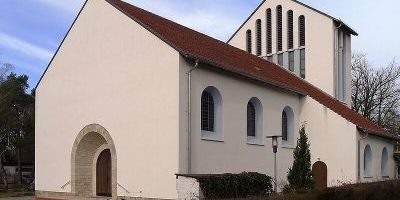 Zu den heiligen Zwölf Aposteln