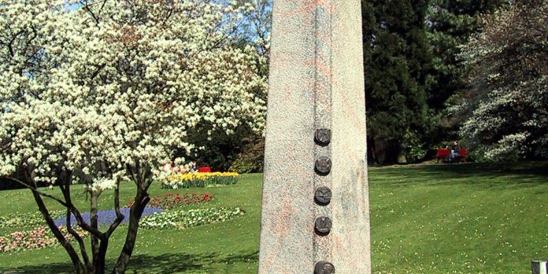 Josef Hermann Dufhues-Denkmal