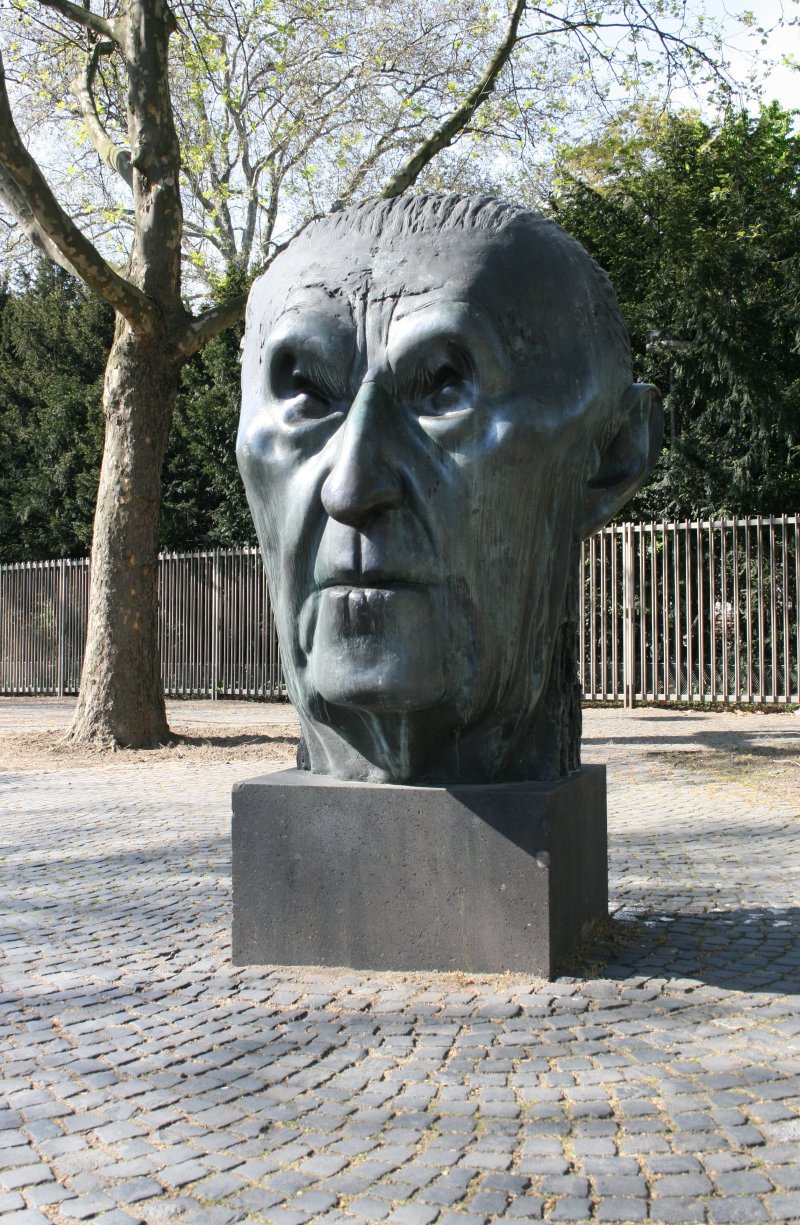 Konrad-Adenauer-Denkmal