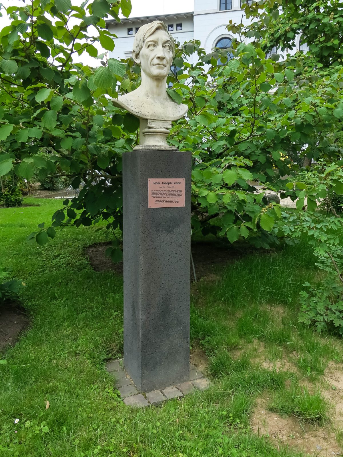 Lenné-Büste