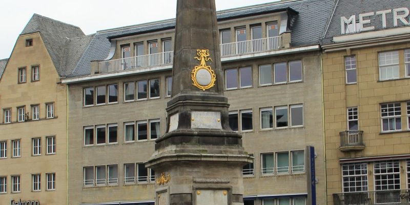 Market fountain