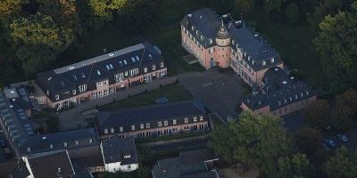 Schloss und Remise der ehemaligen Kommende Muffendorf