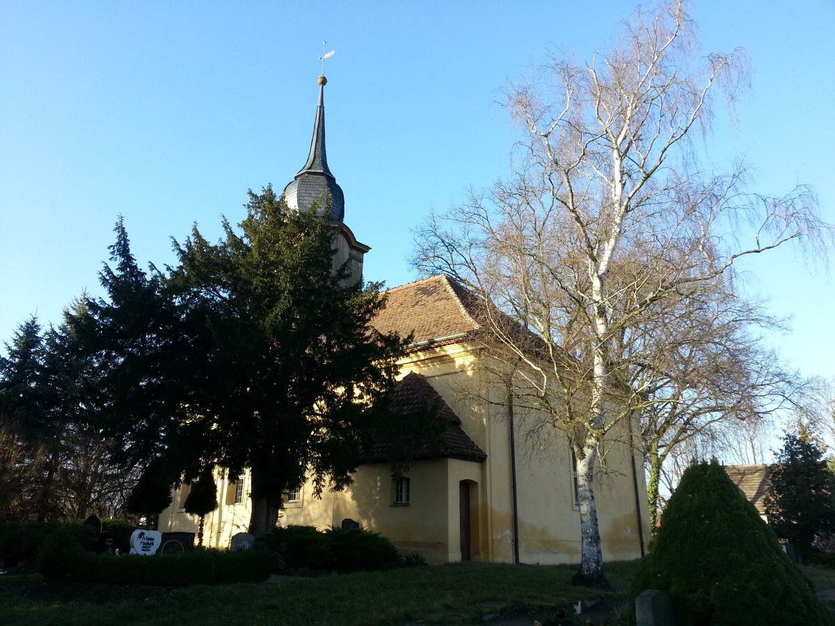 Dorfkirche (West)