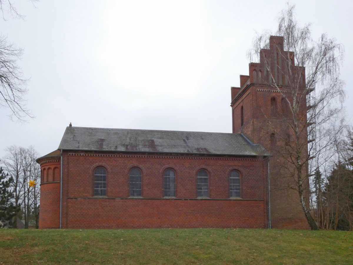 Dorfkirche (Ost 2)