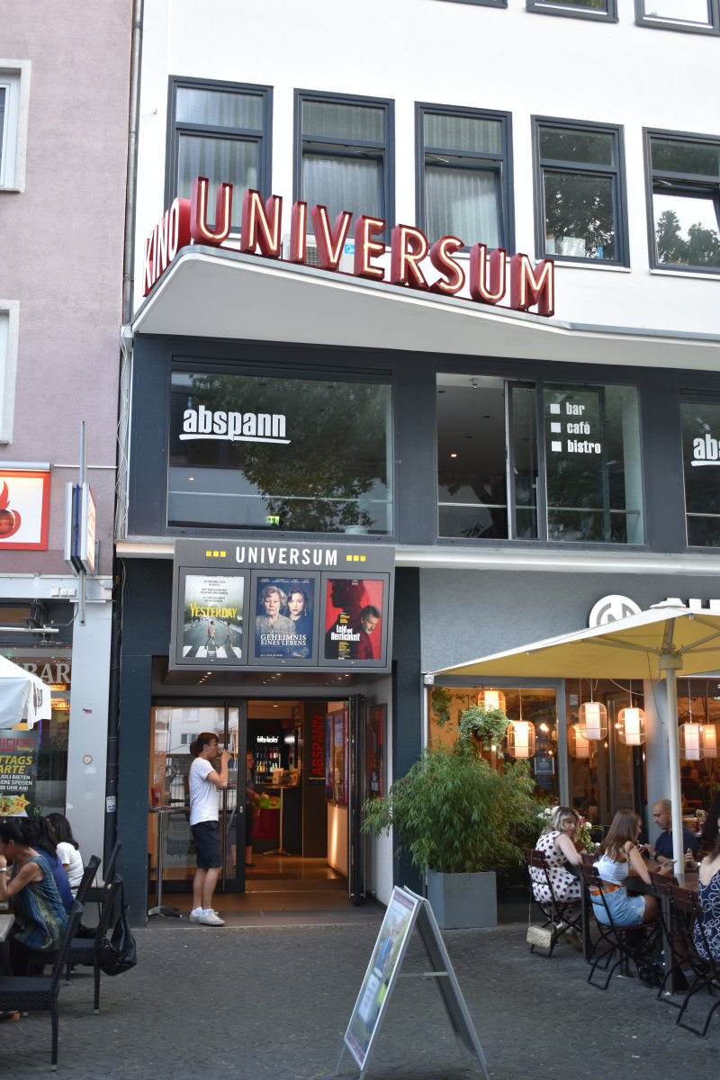 Universum