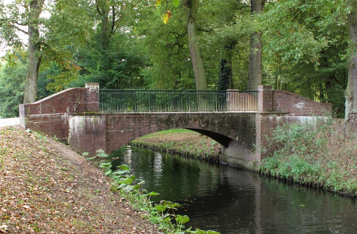 Hoffmann-Brücke