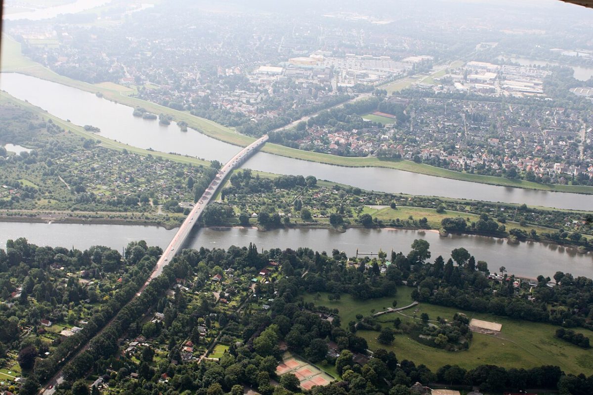 Karl-Carstens-Brücke