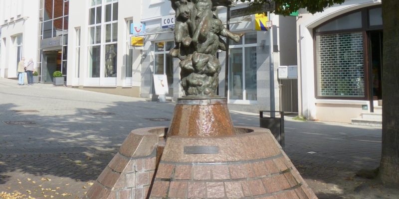 Marktbrunnen "Entfaltung"