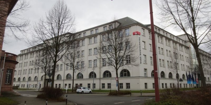 Kauffahrtei 25