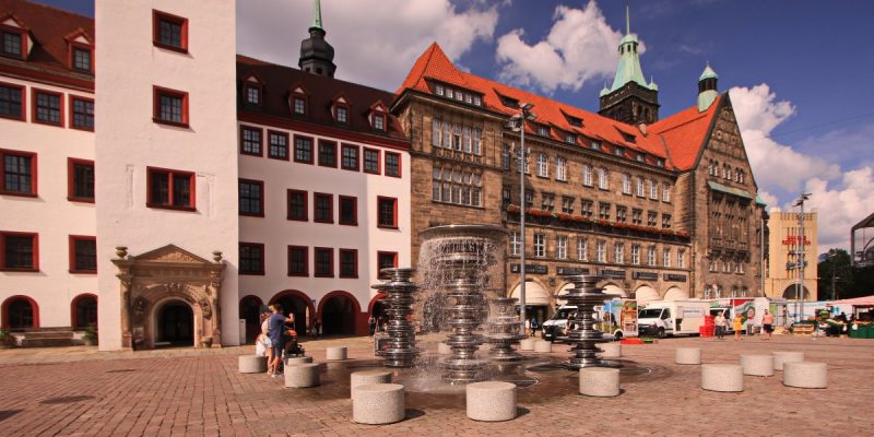 Marktbrunnen "Manifold"