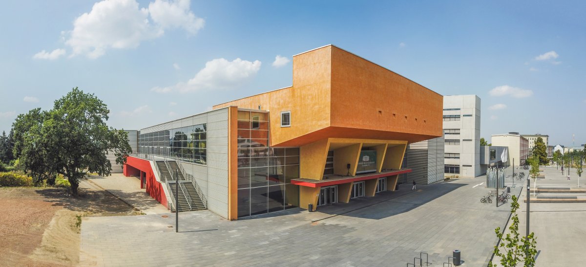 Zentrales Hörsaal- und Seminargebäude