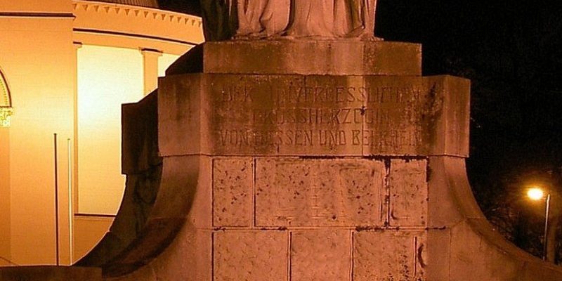 Alice-Denkmal